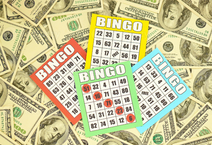 Many bingo boards or playing cards for winning